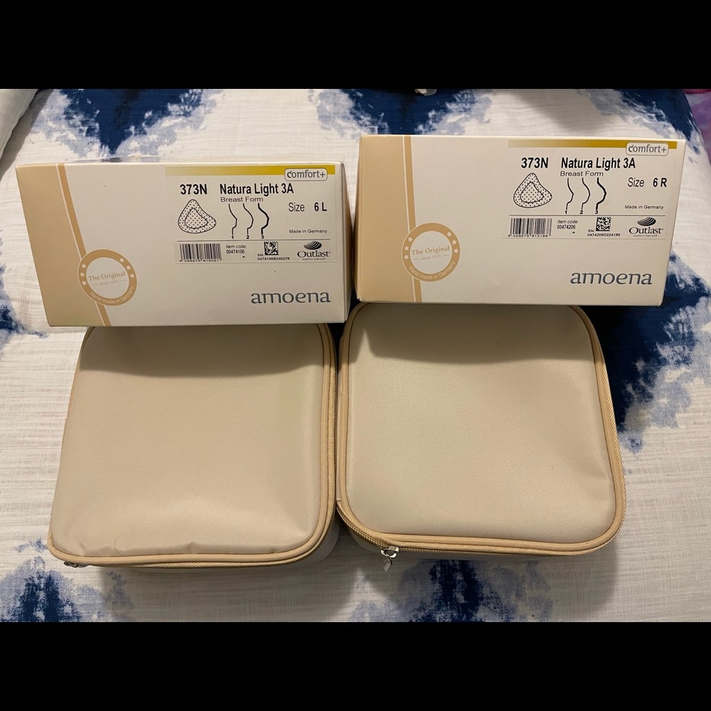 Amoena Breast Form 373N Natura Light 3A Size 6 Right & Left .